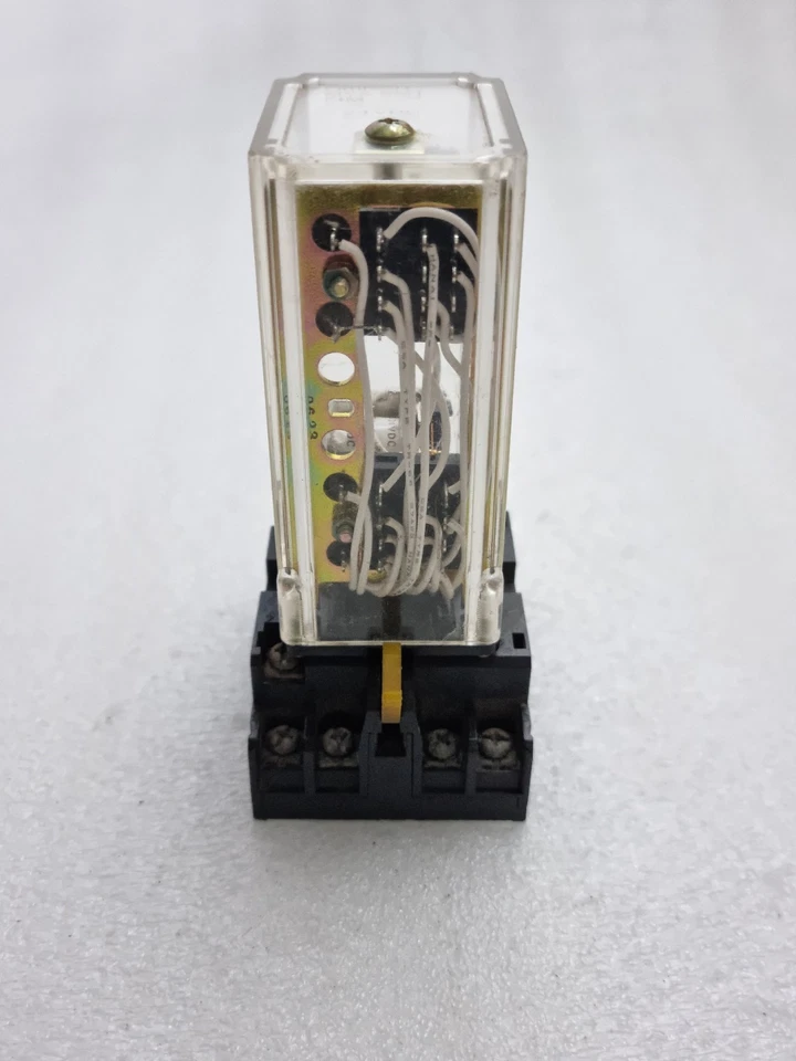 Omron MYA-BMT CIM 24VDC Power Relay With Base Unit Free Ship